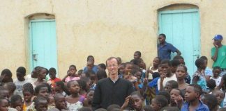 Día del niño en Ushetu – IVE en Tanzania