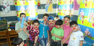 Provocar sonrisas (¡y carcajadas!): un gran acto de caridad – IVE en Irak