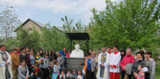Celebraciones en Kazakhstan por la canonización de SAN JUAN PABLO II