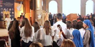 Encuentro de la Familia Religiosa del IVE con el Papa Francisco en Jordania