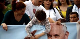 La Visita del Papa Francisco en Albania