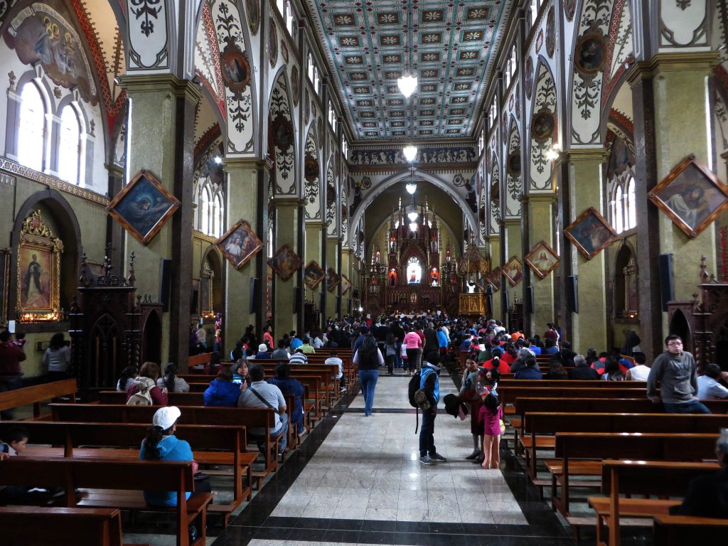 nuestra-senora-del-agua-santa-church-interior-banos-ecuador