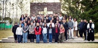 ALUMNOS DE NIVEL SUPERIOR DEL INSTITUTO BUFANO Y PEÑA FOLCLÓRICA– ARGENTINA