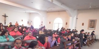 CATECISMO EN LA PARROQUIA SAN MAXIMILIANO KOLBE