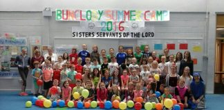 CAMPAMENTO DE VERANO EN IRLANDA – SERVIDORAS