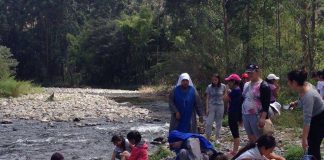 CAMPAMENTO DE JÓVENES EN ECUADOR