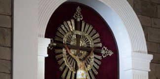 PRIMER DÍA DE LA NOVENA EN LA PQUIA SAN MAXIMILIANO KOLBE