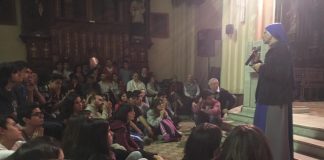 “MIENTRAS OCCIDENTE BUSCA POKEMONES, LOS HERMANOS DE ORIENTE BUSCAN A SUS PARIENTES ENTRE LOS ESCOMBROS” HNA. GUADALUPE – VIDEO Y NOTA (DIARIO G 24) – CHARLAS EN MENDOZA