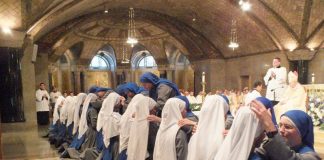 IMPOSICIÓN DE SOTANAS Y TOMA DE HÁBITO EN EEUU