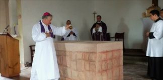 Consagración del nuevo altar – IVE Noviciado en Chile