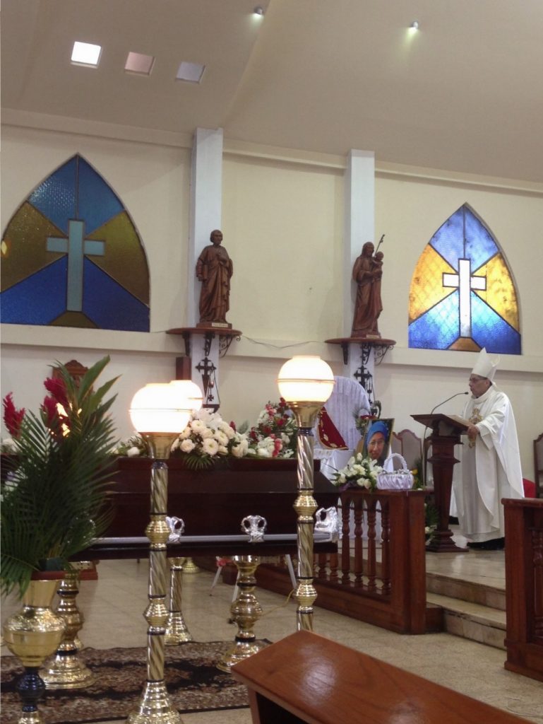 SSVM-Mater-Mundi-Funerale-Ecuador-3