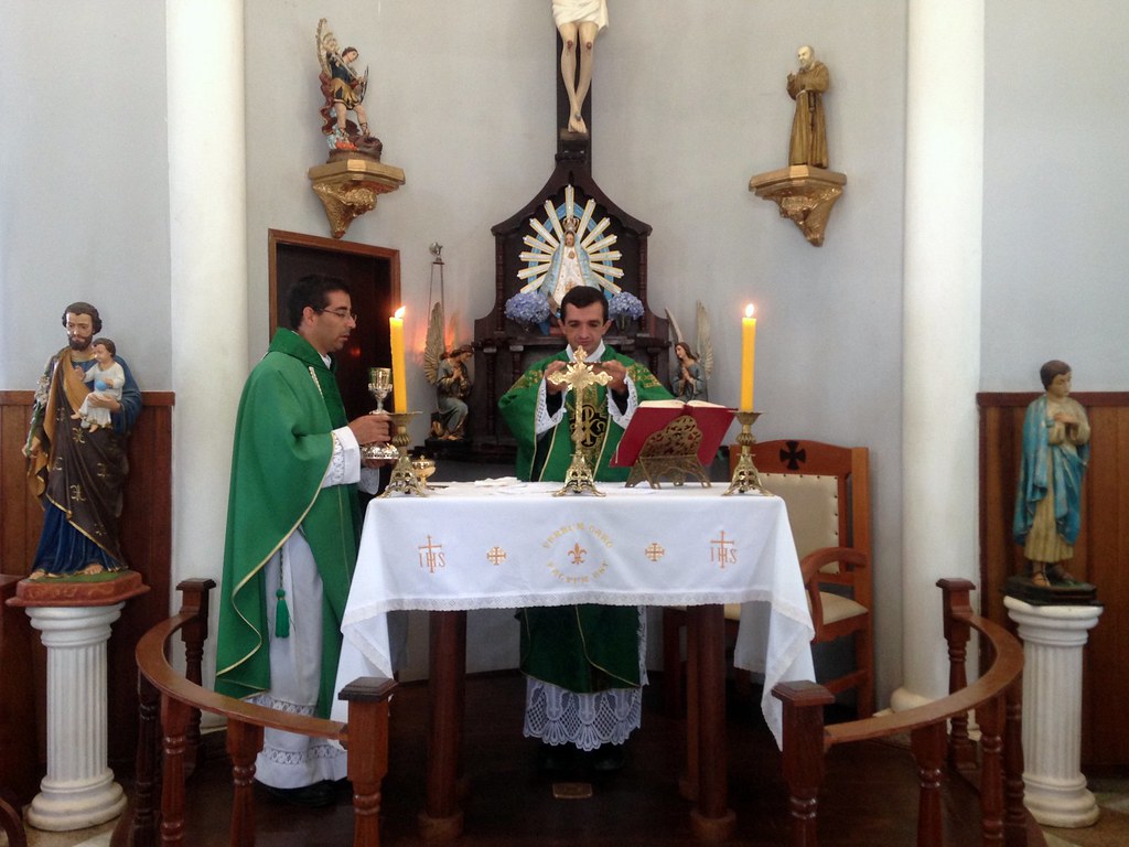Brasil - Santa Misa con las familias en el Seminario Menor
