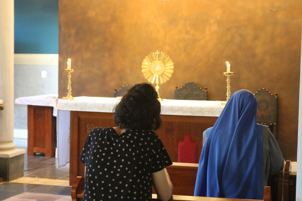 Brasil - Apostolado de adoración al Santísimo Sacramento en la Universidad Ítalo Brasileiro