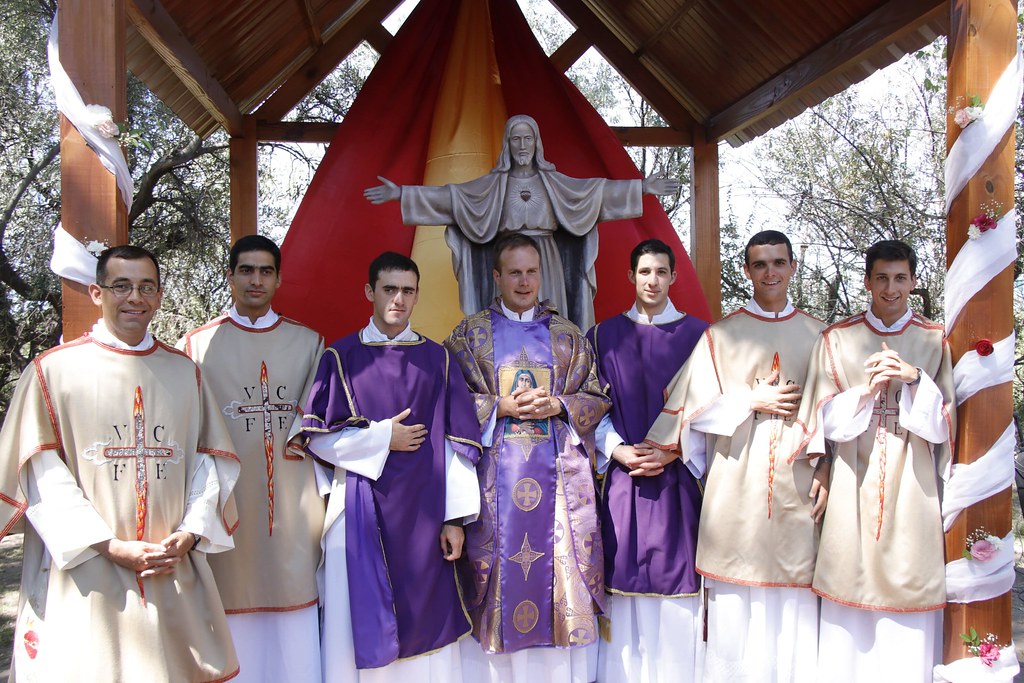 Argentina - Ordenaciones sacerdotales y diaconales