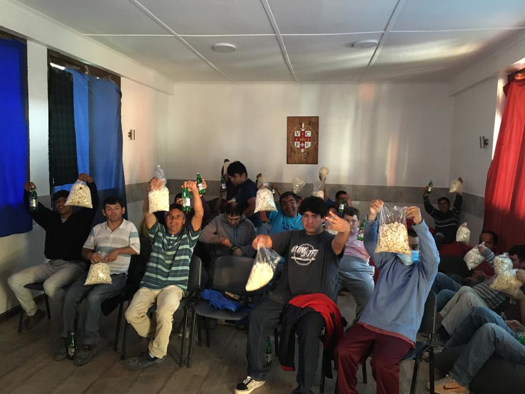 Chile - Martes de Pascueta cine en casa