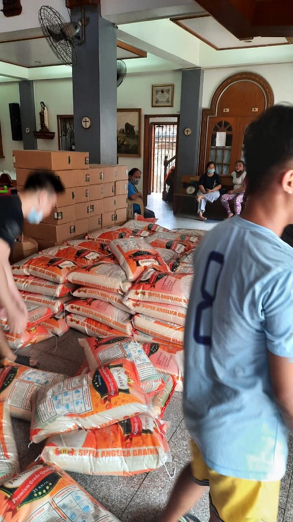 Filipinas - Asistencia a las familias necesitadas