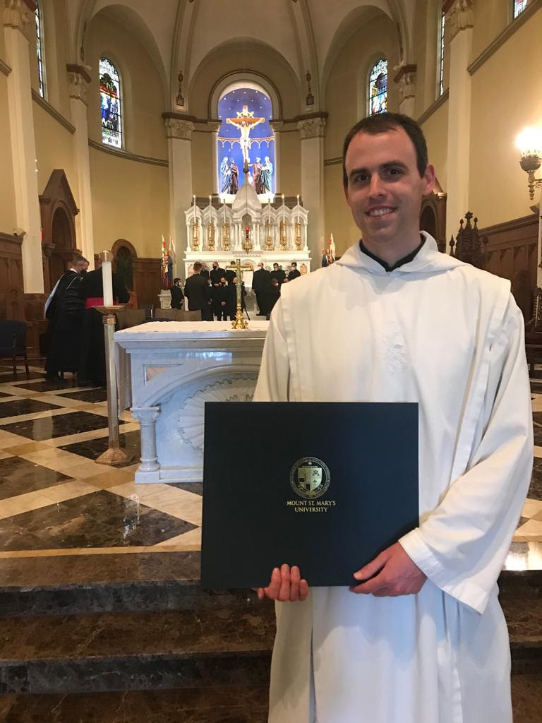 Estados Unidos - Nuevo licenciado - P. Theodore Trinko