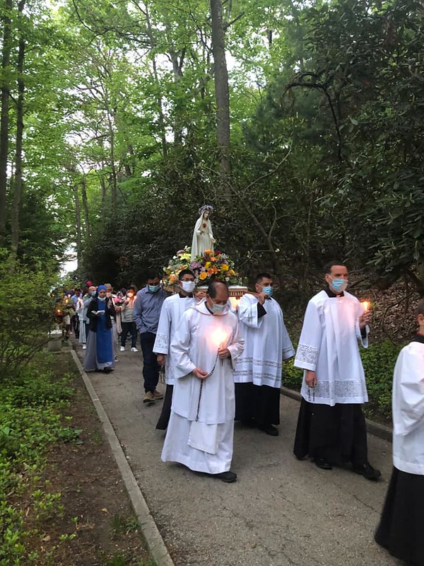 Estados Unidos - Procesión con la Virgen de Fátima en Mount Saint Mary's