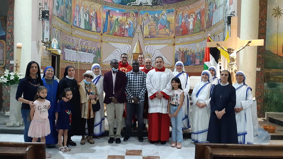 Gaza - Administración de los Sacramentos de la Iniciación Cristiana