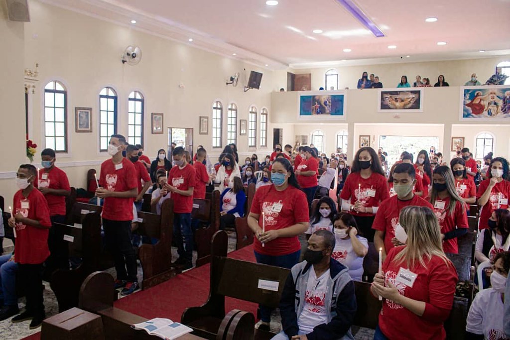 Brasil - Confirmaciones en la Parroquia Espíritu Santo