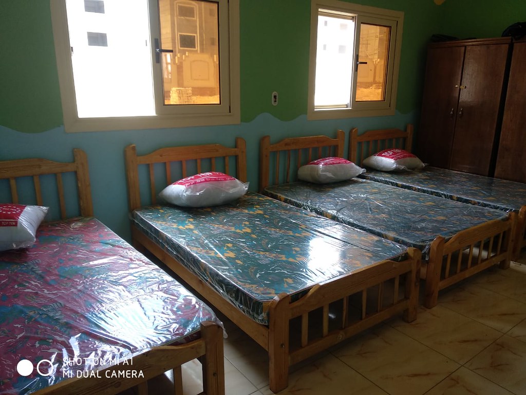 Egipto - Donación de mesas, bancos, camas y colchones para el Hogar N.S. de Guadalupe