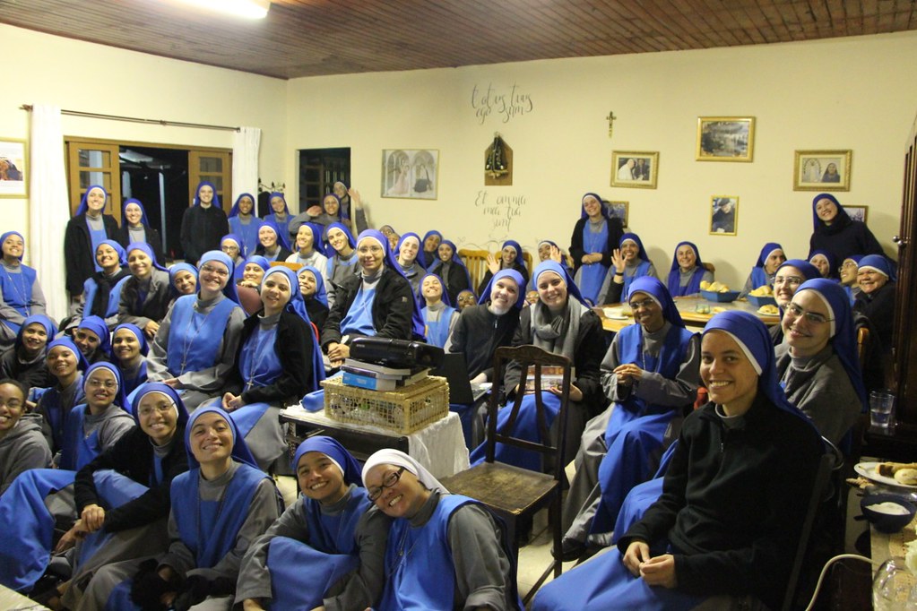 Brasil - Solemnidad de la Santísima Trinidad en el Monasterio Santa Gianna