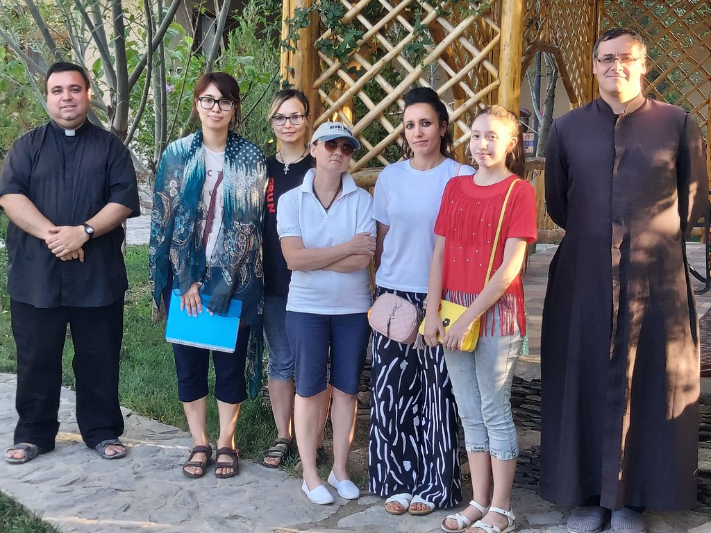 Uzbekistán - Primeros Ejercicios Espirituales para mujeres en Samarcanda