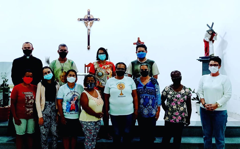 Brasil - Formación para ministros de Eucaristía