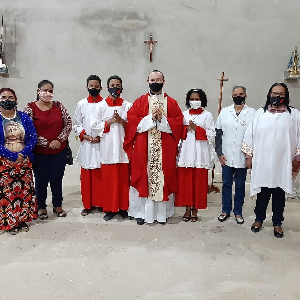 Brasil - Vigilia de la Solemnidad de San Juan Bautista en la Parroquia San Juan XXIII