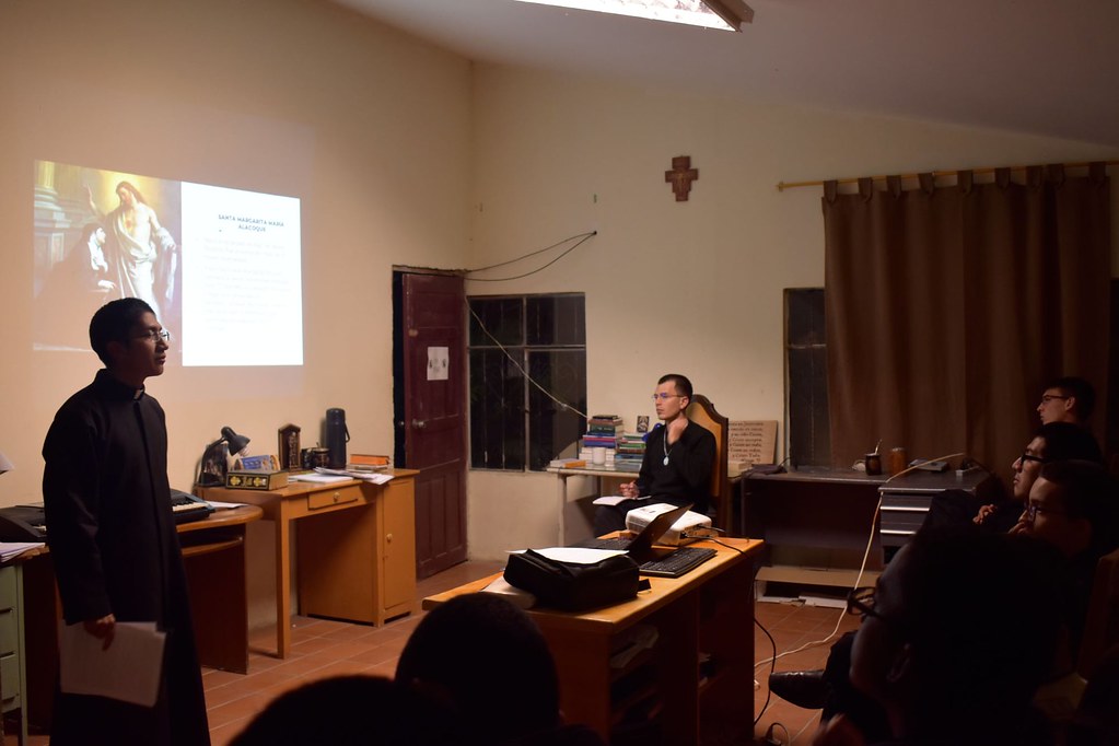 Ecuador - Mensual en el Noviciado acerca de la devoción al Sagrado Corazón