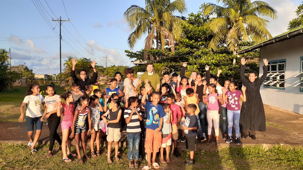 Guyana - Campamento de niños