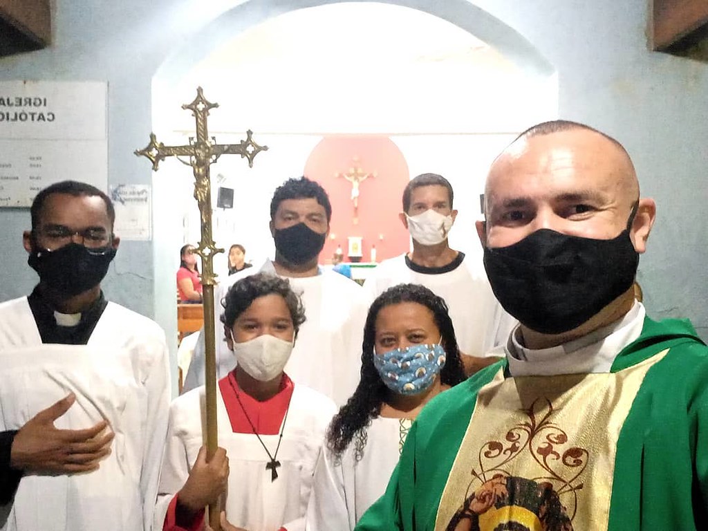 Brasil - Santa Misa en la Comunidad San Sebastián