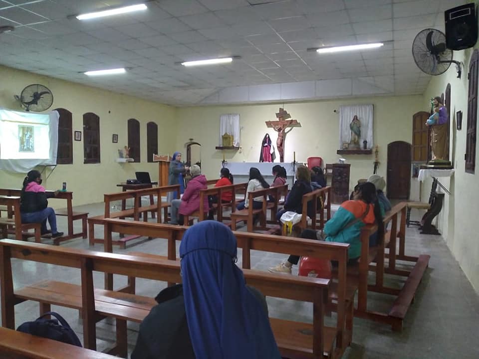 Argentina - Preparación para recibir el escapulario en Los Juríes
