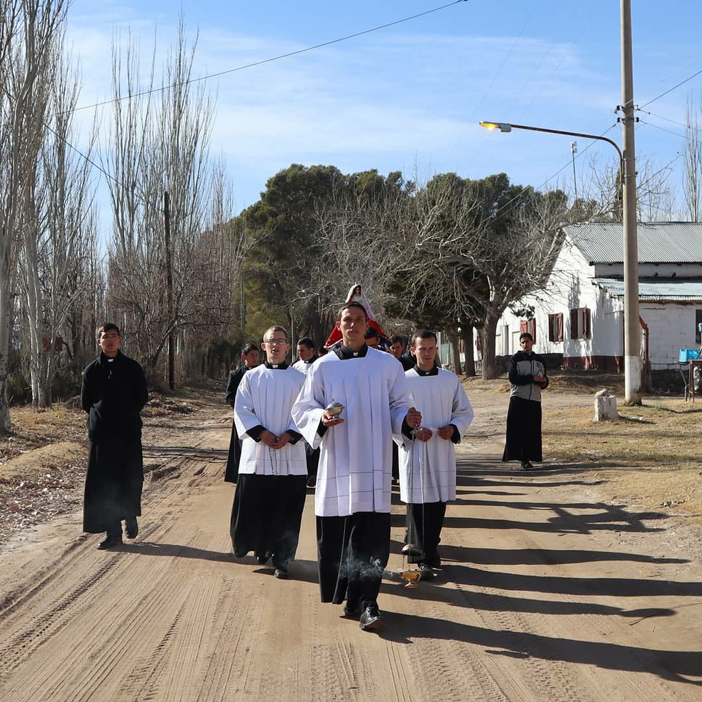 Argentina - Imposición de Escapularios de la Virgen de Luján a los novicios