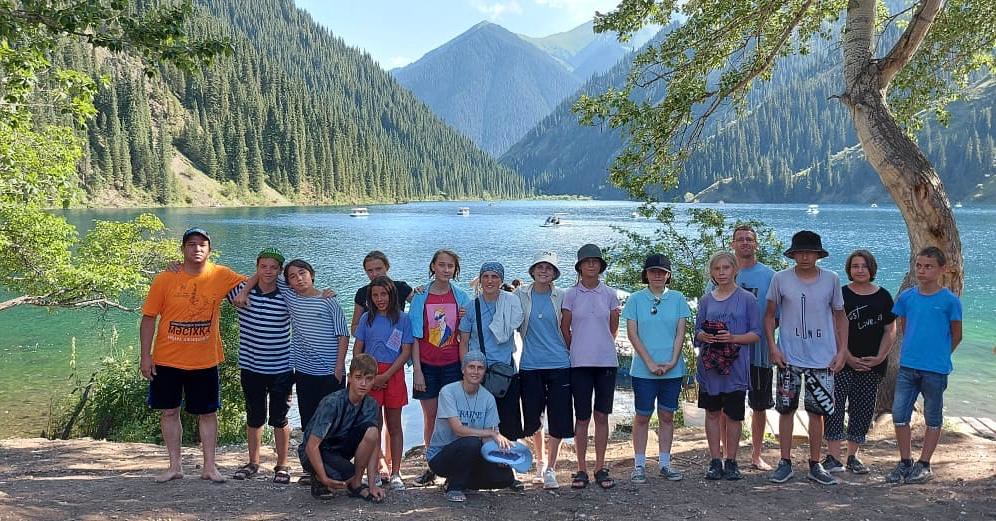 Kazajstán - Salida con los jóvenes