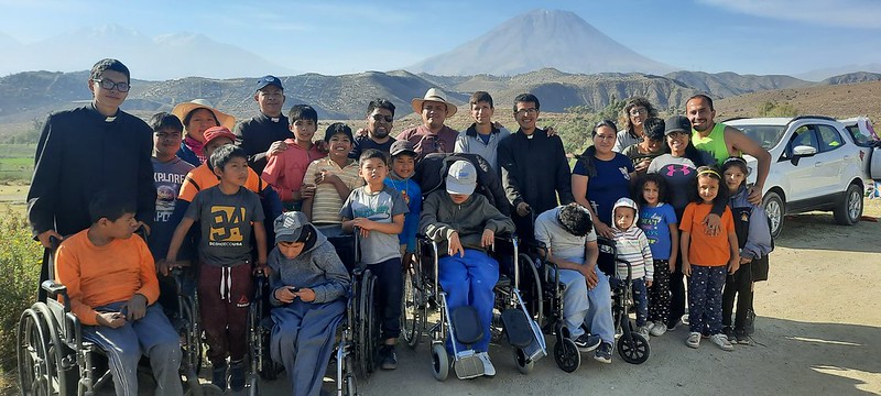 Yumina, Peru - Paseo con los niños del Hogar San Anibal