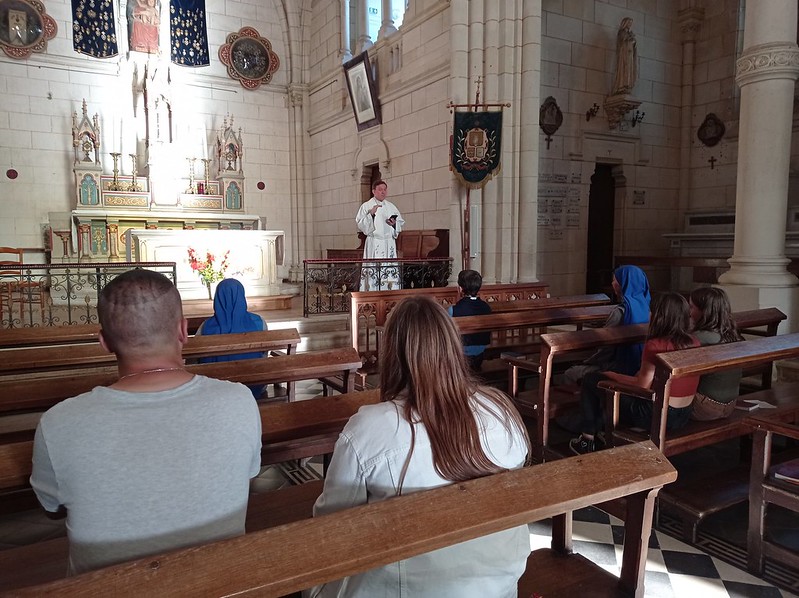 Francia - Voluntariado en la catedral