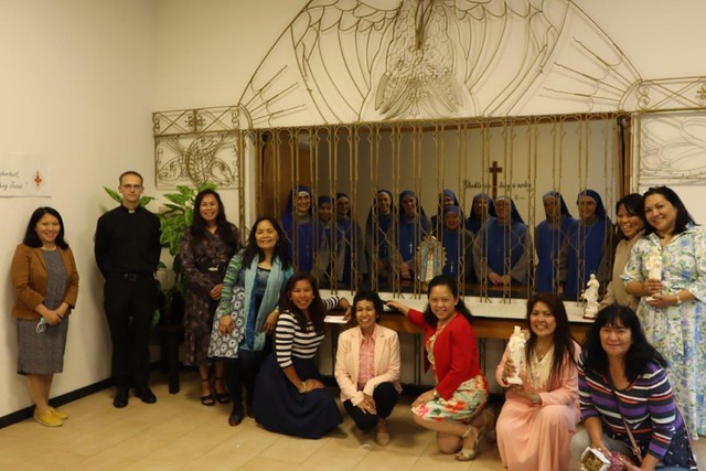 Holanda - Monasterio Ecce Homo - preparación para la consagración a la Vírgen