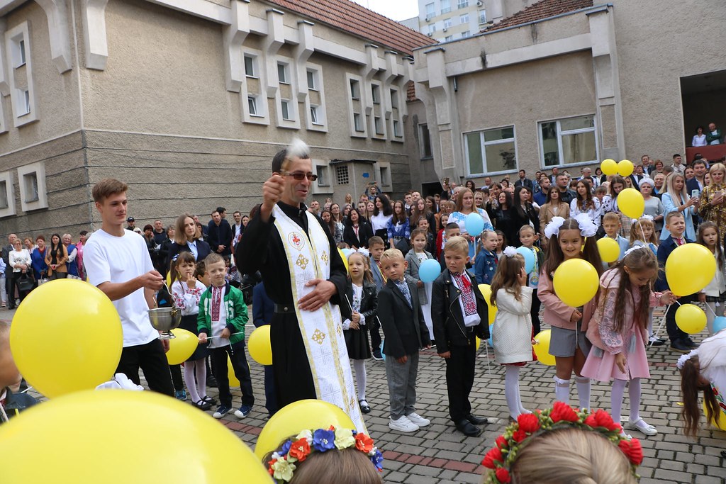 Ucrania - Bendiciones al inicio del año escolar