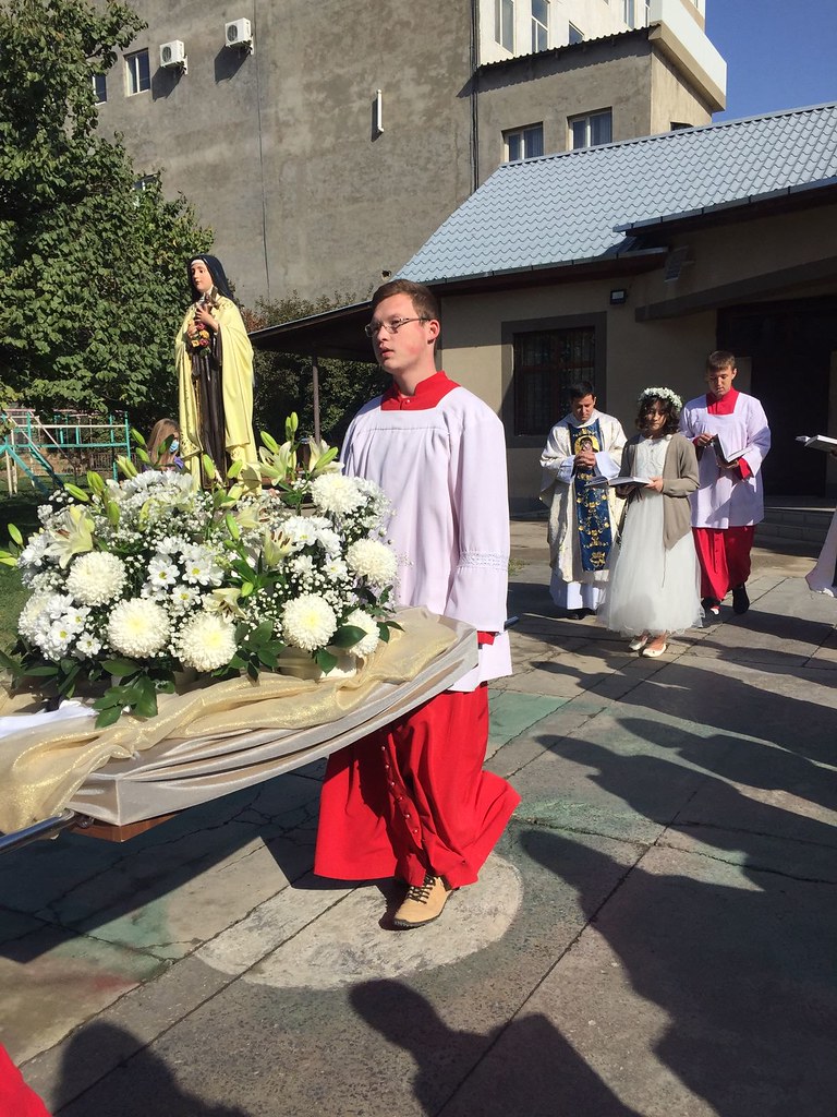 Kazajstán - Procesión en la Fiesta Patronal