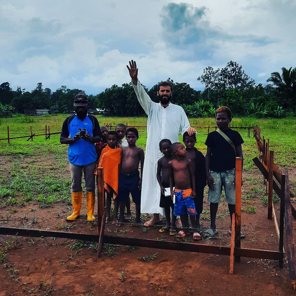 Papúa - Construcción de Iglesia de San José