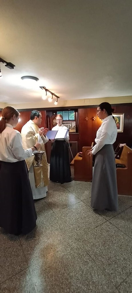 Estados Unidos - Recepción de la Cruz de Matará de una postulante