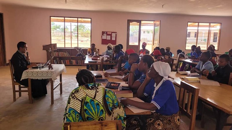 Tanzania - Ejercicios Espirituales para mujeres