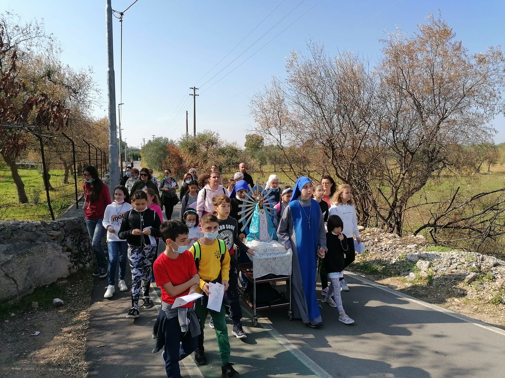 Italia - Peregrinación con los niños a la Madonna del Pozzo