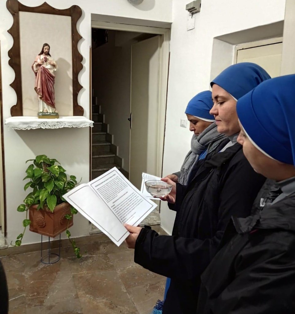 Italia - Entronización del Sagrado Corazón de Jesús en la comunidad de Montalto di Castro