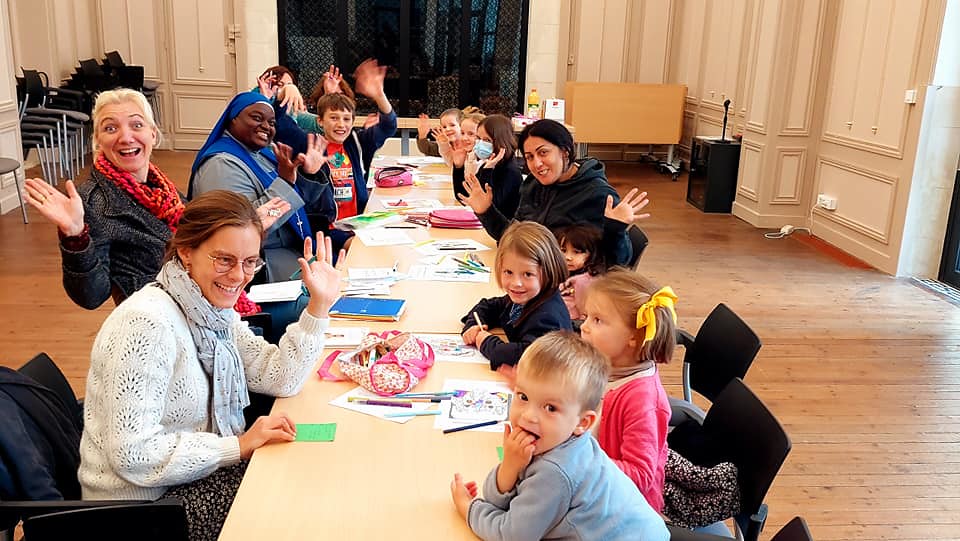 Francia - Ecuentro de los niños adoradores