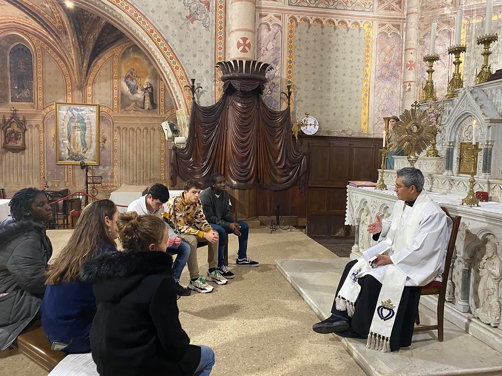 Francia - Grupo de jóvenes en Le Luc