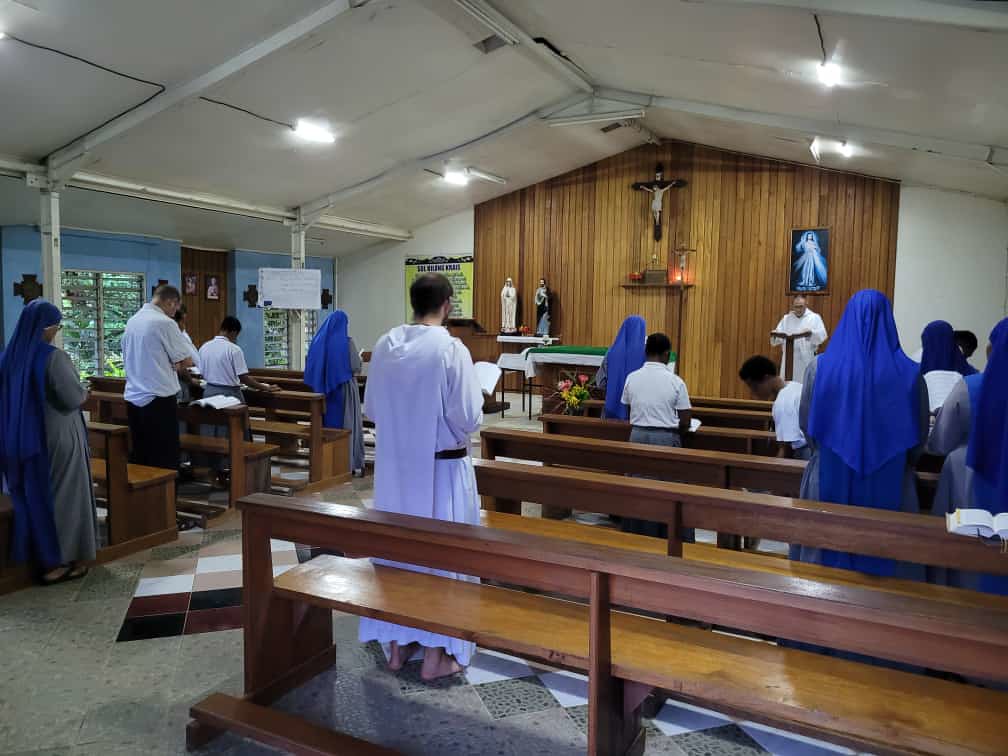 Papúa - Reunión de formación permanente