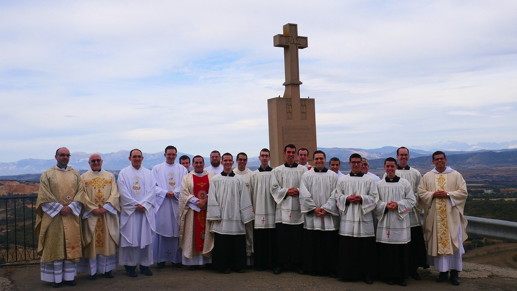 España - Primeros Votos de 6 seminaristas