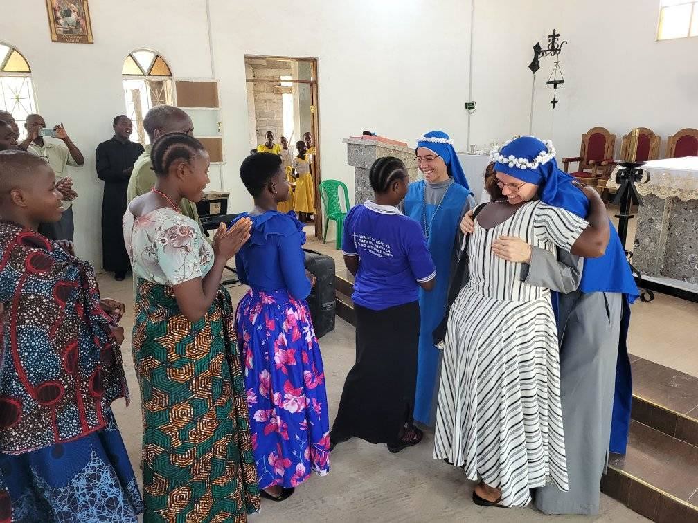 Tanzania - Celebración por los votos perpetuos de dos misioneras